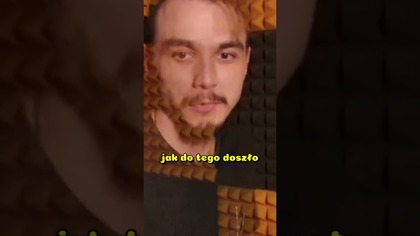 On jest w ścianach...