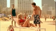 Anna Semenovich w reklamie lodów