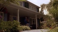 Moms. Got. A. Date. With. A. Vampire. 2000. 720p. BluRay. x264. AAC-[YTS. MX]