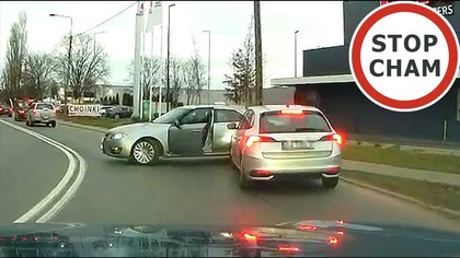 Spotkanie dwóch kogucików zakończone kolizją #2108 Wasze Filmy