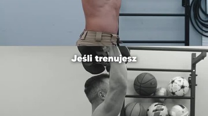 Chcesz zdrowe barki? Rób to ćwiczenie.