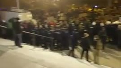 Dobromir Sośnierz: Obrońcy kobiet RZUCAJĄ BUTELKAMI w kobiety