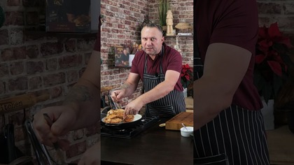 Świąteczna pieczeń z indyka pod pierzynką z majonezu, żurawiny / Oddaszfartucha