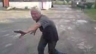 Dziadek śpiewa