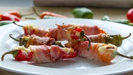 Zapiekane papryczki chilli - VideoKuchnia.pl