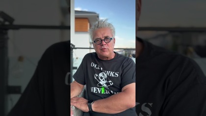  KUP NOWY ALBUM  https://sklep.bigcyc.pl/produkt/big-cyc-przystanek-wolnosc-cd-dvd/
 Subskrybuj http://youtube.com/BigCycOfficial?sub_confirmation1
 INSTAGRAM http://instagram.com/bigcyc_official
 FACEBOOK  http://facebook.com/BigCyc
 STRONA http://bigcyc.pl
 SKLEP http://sklep.bigcyc.pl
 TELEDYSKI http://youtube.com/playlist?listPL169E40192314F207

 Posłuchaj: https://ffm.bio/bigcyc

 WSZYSTKIE ALBUMY I SINGLE  
 PRZYSTANEK WOLNOŚĆ (KONCERT) http://youtube.com/watch?vyqHywpgzGAQ&listOLAK5uy_l3VTPDpZEwKx6ghPt8rchRztpB73jpbwo
 CZARNE SŁOŃCE NARODU http://youtube.com/watch?vMPHojEjiaJw&listOLAK5uy_kw21BJCWrvW55UbPCh-lBq2xoaTNtzyPY
 JESTEŚMY NAJLEPSI http://youtube.com/watch?vayfbz8qNrlc&listOLAK5uy_llardjiCfr9OSqQZVCUDenGuJmoiTH8-s
 LIVE PRZYSTANEK WOODSTOCK 2013 http://youtube.com/watch?vRcVZpRAWwVE&listOLAK5uy_mTGcFX1ICmLDr4CaHh--Bhb6DfE0P689Q
 ZADZWOŃCIE PO MILICJE! http://youtube.com/watch?vvM3s22lj9Lc&listOLAK5uy_m99Cbc7WgGiiwwgqQZ4U-dbeogvZ_gzdY
 SZAMBO I PERFUMERIA http://youtube.com/watch?v-IYgOU5OFZ4&listOLAK5uy_k89vpds4Qu2X_ZRcMthU8Jg2p9CnXRTAc
 MOHEROWE BERETY http://youtube.com/watch?vfFr9jMxpbXc&listOLAK5uy_lwP-eGqyimLRHaG6vJY5bV4RYsdC7AXzk
 BOMBOWE HITY http://youtube.com/watch?vjHlKFCgkgis&listOLAK5uy_mi1LidaFsn26LJsTPjSjM3HnNVSM9eXAw
 ZMIEŃ Z NAMI PŁEĆ! http://youtube.com/watch?vqcSv7v4DbXg&listOLAK5uy_ml82v1aqKFrPq-AMN6q8q6Pg1Q7rwy1sI
 WSZYSCY ŚWIĘCI http://youtube.com/watch?vSOKRzaKD1QU&listOLAK5uy_l7wFNRBjDuUZgXWUGUJXMk-XmOblhV07E
 ŚWIAT WEDŁUG KIEPSKICH http://youtube.com/watch?vyuQb9rg8Knk&listOLAK5uy_k5jNtCmJYiOtMrRH86FsdIIZiuMT81E4c
 PIERWSZA KOMUNIA, DRUGIE ŚNIADANIE, TRZECIA RZECZPOSPOLITA http://youtube.com/watch?vYrCm_bL3p9Y&listOLAK5uy_lwnKVlvpx5bfyaFABz6B8bgpoJh9_MXWw
 Z GITARĄ WŚRÓD ZWIERZĄT http://youtube.com/watch?vrmk34pNOQqI&listOLAK5uy_ndA_z115US5UP5NL3ISXNiGu3v3lLWbWs
 GOLONKA, FLAKI I INNE PRZYSMAKI http://youtube.com/watch?vjdxrZ-6vH6o&listOLAK5uy_k0TTuxWP4rYOb7nSuJa4j-IskVGw9IsAA
 NIE ZAPOMNISZ NIGDY http://youtube.com/watch?vsrMNMLeXSws&listOLAK5uy_knGdACkPe2C8cH1OWBe8t8PkQO9WS3ryE
 WOJNA PLEMNIKÓW http://youtube.com/watch?veKMz7IbZLBs&listOLAK5uy_lnMfl_0uJY7paNbKzb2__-s41TVOYt-1A
 MIŁOŚĆ, MUZYKA, MORDOBICIE http://youtube.com/watch?vdhXWgNeQQ9c&listOLAK5uy_nd8VghG2qFLNfvg5PAyKE0yCHgivMbqos
 NIE WIERZCIE ELEKTRYKOM http://youtube.com/watch?vvNAJV4BdjAc&listOLAK5uy_lUkm0zm3aK9uDzeJeoYstpo7cS4zXfS8U
 Z PARTYJNYM POZDROWIENIEM http://youtube.com/watch?vxI5w1kTxUVE&listOLAK5uy_mDCpz7xZVDzvJHzHtDLI0c-0pLH0os5q8
 OSTATNI DON http://youtube.com/watch?v81VFERehyxw&listOLAK5uy_ncR1ZHJUu9lQc9XUN3tNEghzRCQLqtq70
 MAMMA MIA! http://youtube.com/watch?vdiSADu0-ARo&listOLAK5uy_nW178Lrs5kR6kXwFtaoNEuW8z6Ixnl9TE
 MÓWI LONDYN http://youtube.com/watch?vRp4X5HtnvLY&listOLAK5uy_l8K14keu7LYK_PfQFpbnRWljCIPfzNRq4
 TWIERDZA 2020 http://youtube.com/watch?vB5fUWzFPZ7g&listOLAK5uy_lzf91WqrTEBA-3PpsxLuMyGaMl3Ld8vjQ
 POLSKA PODZIELONA http://youtube.com/watch?vDLXP8dFMQy4&listOLAK5uy_kIjhP5lGQl0-B_K6qgXtwFtmdQqOaMvaM
 BĘDZIE DYM http://youtube.com/watch?vJrOQDuO4LH0&listOLAK5uy_m96GNE3_SaZjaAfiWRCo-UhrGKPPht4Jw
 VIVA! SAN ESCOBAR http://youtube.com/watch?vN-Nj5Cy6rTY&listOLAK5uy_na1nlqXVSN8IfqORDsjSFQbuiE_E2iuwA
 PÓŁ NA PÓŁ http://youtube.com/watch?vP_x3EBm9a_A&listOLAK5uy_k-8co-RHO0QZ9uVXhYNrnM-63jvmmLgVE
 MINISTRANT EDUKACJI http://youtube.com/watch?v40on6GR_7nE&listOLAK5uy_nx0gxaC5eanmSxADrHzq3QdYkjQBhxeeg

#BigCyc

------------------------------------------------------------------------

Copyright © BIG CYC. All rights reserved.