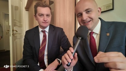 Masowa nielegalna migracja w Szczecinie! Rozmawiam z posłami przed posiedzeniem Sejmu.