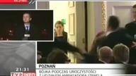 Bije Polaków protestujących przeciwko wojnie