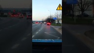 Nieudany drift zakończony na krawężniku