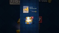 Otwieram Clan Chest i ...