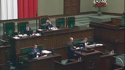 zmasakrował posłanki nowoczesnej