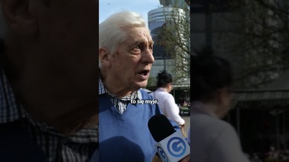 EMERYT NIE GRYZŁ SIĘ W JĘZYK.  OPOWIEDZIAŁ ANEGDOTKĘ Z PEWNĄ DZIEWCZYNĄ...