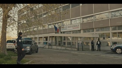 Morderstwa w Nimes. lektor