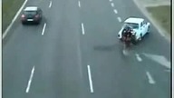 Motocykl vs samochód
