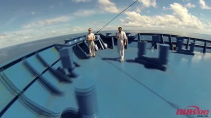 Ocean z lotu ptaka nagrywany helikopterem RC
