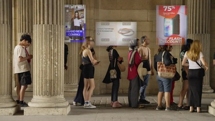 W pułapce kliknięć: ciemna strona cyfrowego świata