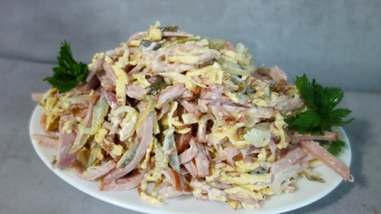 Sałatka Ministra  szybka, sycąca i pełna smaku!