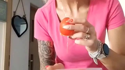 A co ? #uśmiechnijsię#funny#humor#obiad#pomidor#ogórek#