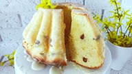 Babka Wielkanocna Drożdżowa z rodzynkami