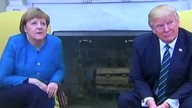 Merkel : &ldquo; - Uściśniemy sobie dłonie ? &ldquo; Trump nie mrugnął nawet do niej&hellip;