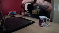 ZATRZYMANIE KIERUJĄCEGO W KROKOWEJ - BR0Ń W RĘKU I LINCZ NA POLICJANTACH
