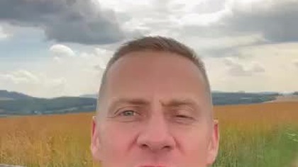 W drodze.  FilmSasiedzi.pl