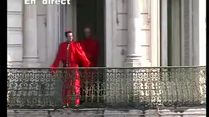 Remi Gaillard jako papież