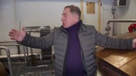 Makłowicz degustuje Whisky 50 volt i czuje się jak misio zaproszony do pasieki