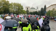 Albo my, albo zwierzęta - rolnicy protestują pod Sejmem i Senatem