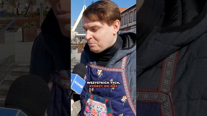 Ciepły posiłek dla potrzebujących w święta.  Wielkanocna zupa na Rynku w Jaworznie.