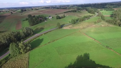 Dwór w Bronicach, Bronice Kol.  we wrześniu z lotu ptaka