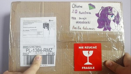 Rozpakowanie prezentu od Anity Adamus na moje osiemnaste urodziny