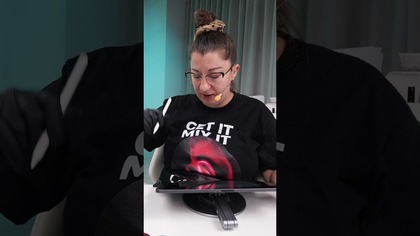 STYLISTKA PAZNOKCI KRZYWO SIEDZI? ZWRÓĆ JEJ UWAGĘ!