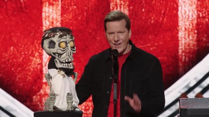 Achmed w nowej roli,
sorry, ale Nie było polskich napis&oacute;w,
ani angielskich. Jeff jest zarąbisty Hey ;) 
Kr&oacute;tka wrzutka, ale zabawna 
pełna gra sł&oacute;w ;) 

