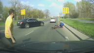 Zderzenie motocyklisty z jeleniem we Wrocławiu
