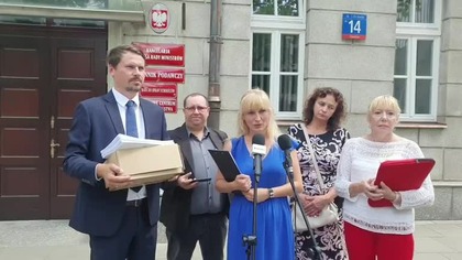 05. 07. 2023r Konferencja prasowa pod Kancelaria Prezesa Rady Ministr&oacute;w w sprawie manifestu w obronie las&oacute;w państwowych.