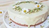 Sernik pistacjowy bez pieczenia