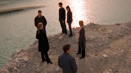 Roswell: W kręgu tajemnic s2e01