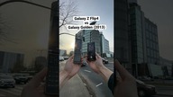 Video w Galaxy Z Flip4 vs Galaxy Golden (2013)