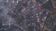 Miejski skok w WIngsuit