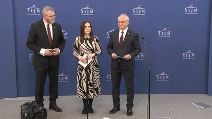 Szanowni Państwo, YouTube nieustannie cenzuruje nasze treści i obcina nam nawet 90% zasięgów, co pozbawia nas możliwości utrzymania naszej działalności. Wobec tego bardzo prosimy o Państwa wsparcie. Jeśli chcą Państwo wspomóc naszą misję walki z systemem, można to zrobić pod poniższymi linkami, LUB UDOSTĘPNIAJĄC po prostu ten materiał!
 https://wolnosc.tv/wsparcie/
 Patronite: https://patronite.pl/wolnosctv
 Wirtualna kawa: https://buycoffee.to/wolnosctv

  Kliknij DZWONEK  i SUBSKRYBUJ kanał, aby być na bieżąco!
https://youtube.com/channel/UCbrkcWVRq0BP75PccSYv-qA?sub_confirmation1
 Więcej na portalu https://wolnosc.tv
 Znajdź nas również na FB:  https://www.facebook.com/WolnosciNiepodlegloscTV
 Oraz Twitterze: https://twitter.com/WolnoscTV
 Wirtualna kawa: https://buycoffee.to/wolnosctv

#konfederacja #braun #sejm