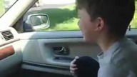 Oto jak NIE uczyć dziecka by zapinało pasy
