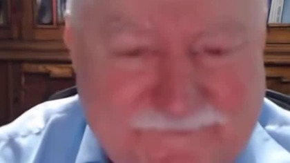WAŁĘSA ODPOWIADA HEJTEROM I ZNÓW SIĘ OŚMIESZA