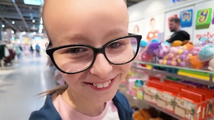 KUPUJĘ PREZENT URODZINOWY DLA KOLEŻANKI  Czy znajdę dla siebie spodnie? Daily Vlog 26 września