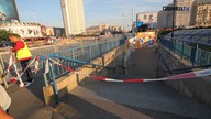 Tajemnicze pudełko przy wejściu do stacji Metro Centrum