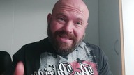 Reakcja.  Broń nie służy do obrony.  Żmudzki na ostro