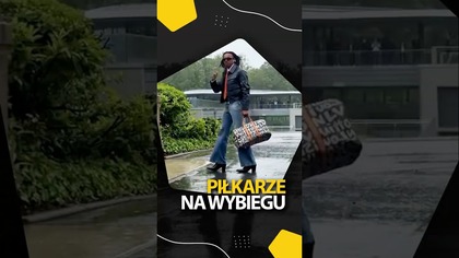 ZGRUPOWANIE REPREZENTACJI FRANCJI CZY JUŻ POKAZ MODY?