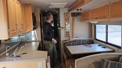 Kupiliśmy amerykański kamper / S05E01