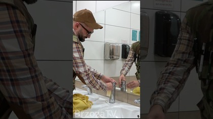 Sposób Janusza na darmowe mydło i papier