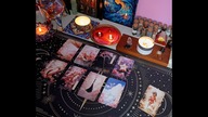  UWAŻAJ NA OSOBY WOKÓŁ SIEBIE - PRZEKAZ SAKURA LENORMAND
